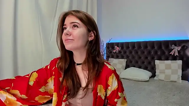 Snapshot of Ella_Mayers chatting on 3, 2, 2025 Ella Mayers online show from 3, 2, 2025