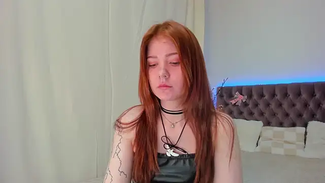 Snapshot of Ella_Mayers chatting on 14, 3, 2025 Ella Mayers online show from 14, 3, 2025