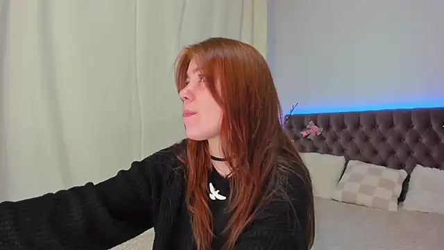 Snapshot of Ella_Mayers chatting on 16, 3, 2025 Ella Mayers online show from 16, 3, 2025