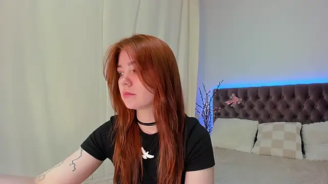 Snapshot of Ella_Mayers chatting on 17, 3, 2025 Ella Mayers online show from 17, 3, 2025
