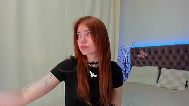 Snapshot of Ella_Mayers chatting on 20, 3, 2025 Ella Mayers online show from 20, 3, 2025