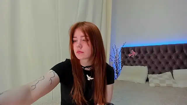 Snapshot of Ella_Mayers chatting on 20, 3, 2025 Ella Mayers online show from 20, 3, 2025