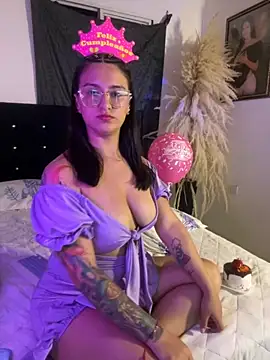 Snapshot of Emma_Giraldo chatting on 30, 9, 2025 Emma Giraldo online show from 30, 9, 2025