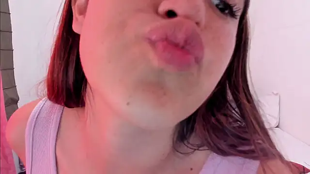 Snapshot of __leaa chatting on 14, 2, 2025 leaa online show from 14, 2, 2025