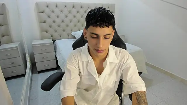 JhoanLeandro online show from 2, 12, 2025