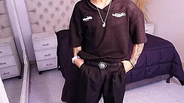 JhoanLeandro online show from 23, 7, 2026