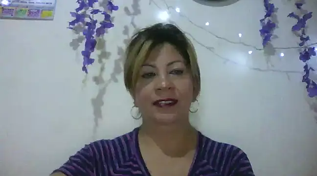 Snapshot of xxsexycutexxx chatting on 18, 2, 2025 xxsexycutexxx online show from 18, 2, 2025