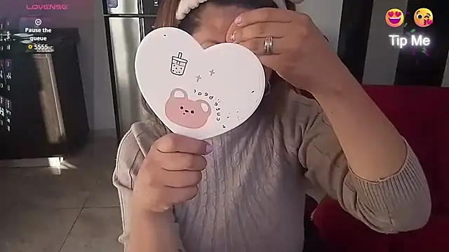 Snapshot of xxsexycutexxx chatting on 9, 9, 2025 xxsexycutexxx online show from 9, 9, 2025