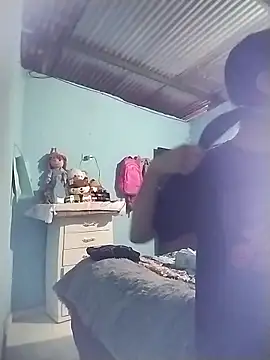 Ariell Kieran online show from 12, 4, 2026