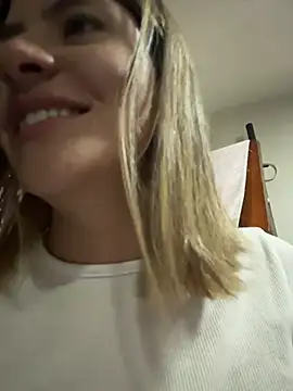 Andrea18 blonde online show from 17, 1, 2026