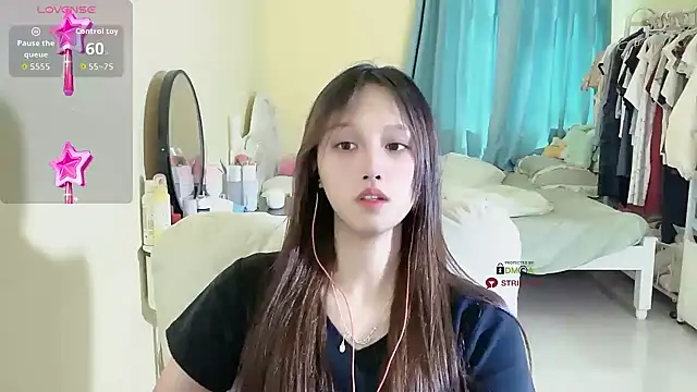 Snapshot of xunian71O chatting on 25, 7, 2026 xunian71O online show from 25, 7, 2026