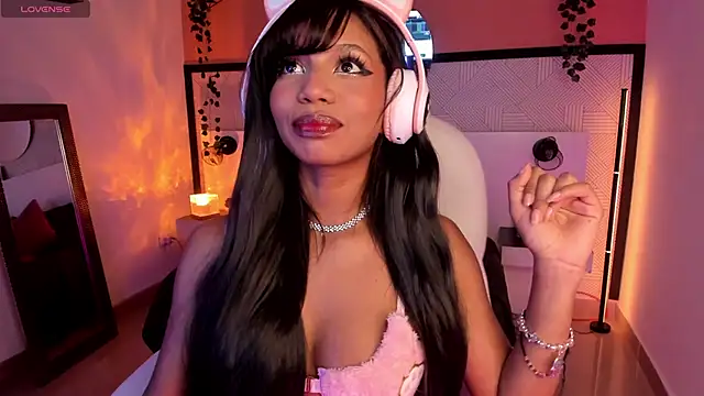 Snapshot of Gigi_Strawberry chatting on 13, 6, 2026 Gigi Strawberry online show from 13, 6, 2026