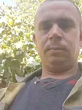 Snapshot of alex_brow_n chatting on 14, 9, 2025 alex brow n online show from 14, 9, 2025