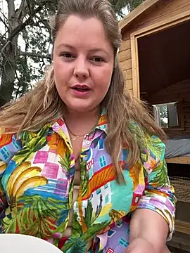 Snapshot of Lars-Lola chatting on 12, 7, 2026 Lars-Lola online show from 12, 7, 2026
