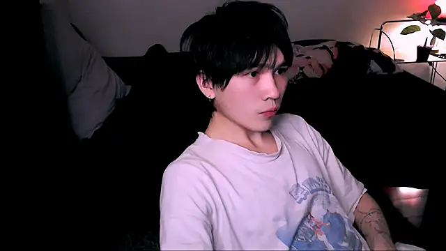 Snapshot of rennnuts chatting on 23, 11, 2025 rennnuts online show from 23, 11, 2025