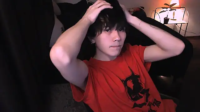 Snapshot of rennnuts chatting on 4, 12, 2025 rennnuts online show from 4, 12, 2025