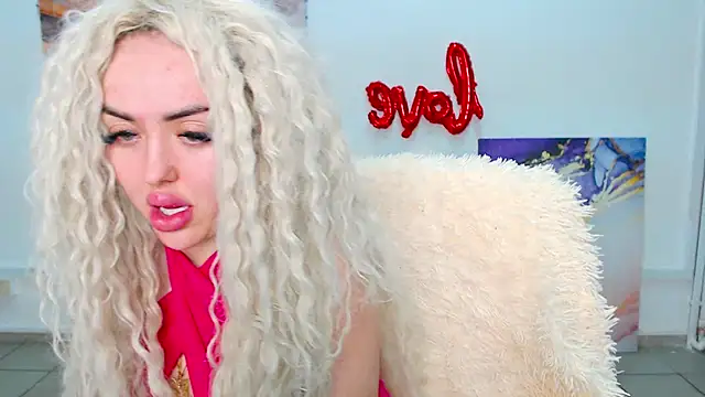 MissisCaty online show from 20, 2, 2025