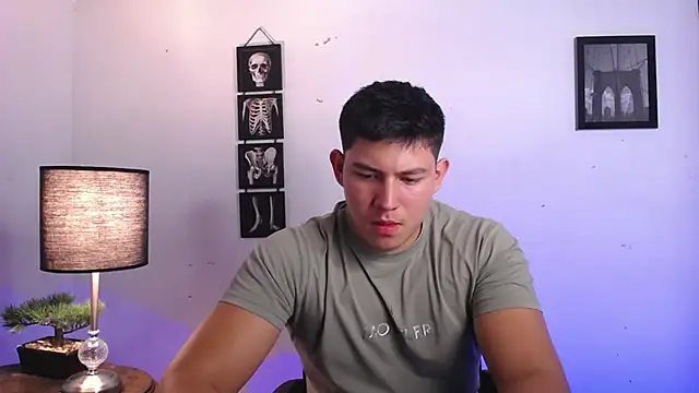 JamesCr  online show from 5, 11, 2025