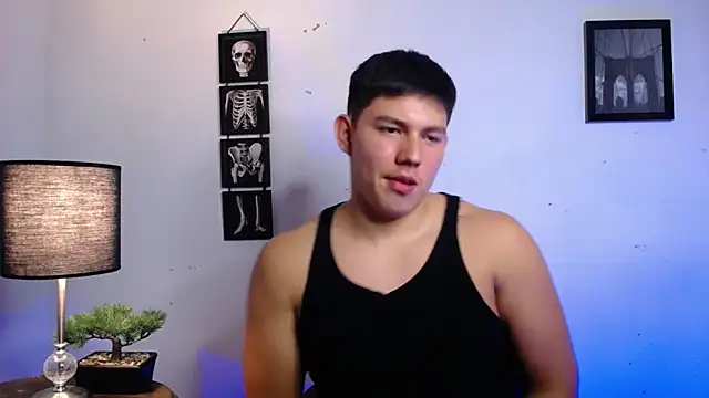 JamesCr  online show from 7, 11, 2025