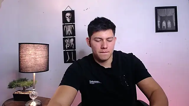 JamesCr  online show from 13, 11, 2025