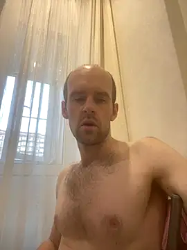 LynnAhNight online show from 11, 9, 2025