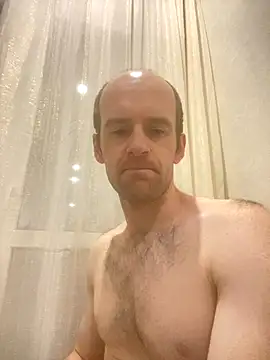 LynnAhNight online show from 9, 10, 2025