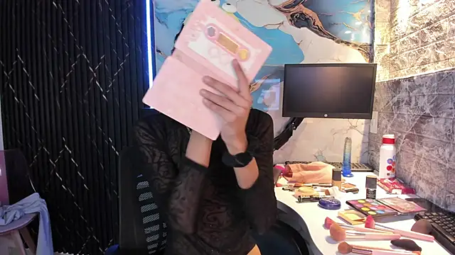 cassidy blossom online show from 10, 10, 2025