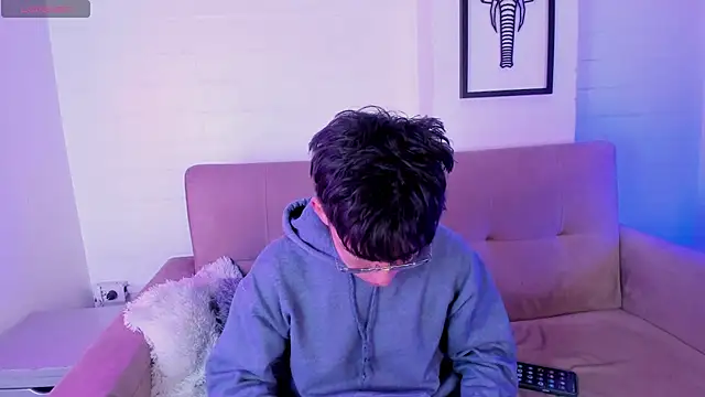 PepperTwink online show from 8, 3, 2025