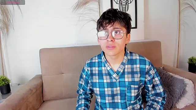 PepperTwink online show from 13, 3, 2025