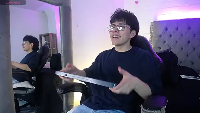 PepperTwink online show from 11, 9, 2025