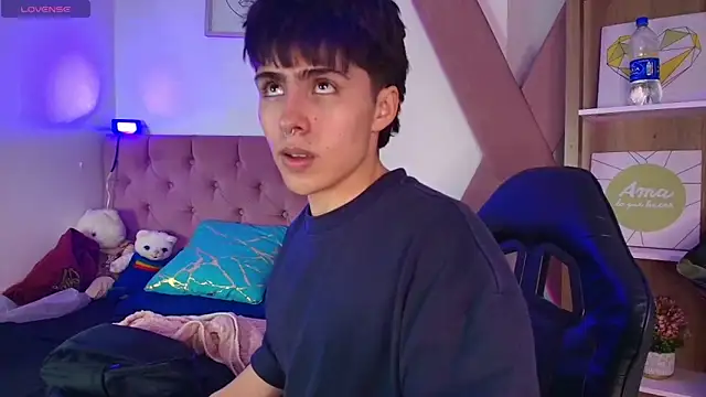 PepperTwink online show from 2, 10, 2025