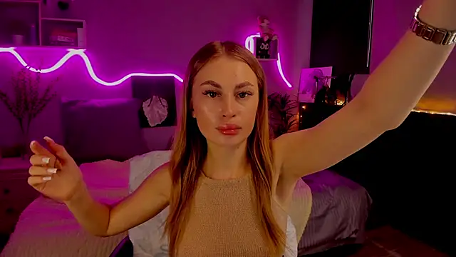 AnitaLamb online show from 6, 2, 2025