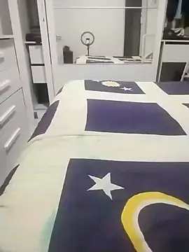 yannaluuxehot online show from 1, 2, 2025