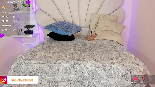 Danielaangelina online show from 4, 11, 2025