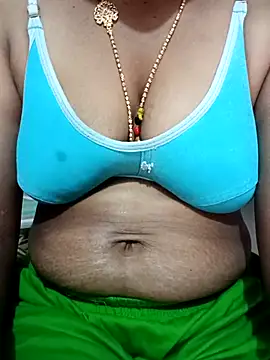 Snapshot of varsha-milky1 chatting on 6, 2, 2025 varsha-milky1 online show from 6, 2, 2025