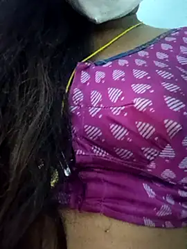 Snapshot of varsha-milky1 chatting on 25, 2, 2025 varsha-milky1 online show from 25, 2, 2025