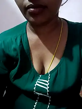 Snapshot of varsha-milky1 chatting on 22, 3, 2025 varsha-milky1 online show from 22, 3, 2025