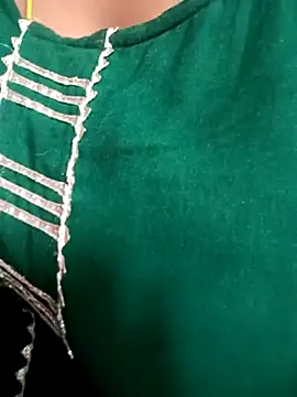 Snapshot of varsha-milky1 chatting on 22, 3, 2025 varsha-milky1 online show from 22, 3, 2025