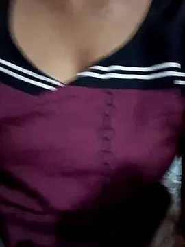 Snapshot of varsha-milky1 chatting on 14, 9, 2025 varsha-milky1 online show from 14, 9, 2025