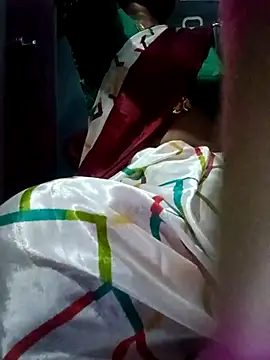 Snapshot of varsha-milky1 chatting on 2, 10, 2025 varsha-milky1 online show from 2, 10, 2025