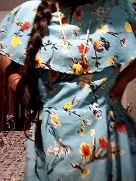 Snapshot of varsha-milky1 chatting on 6, 10, 2025 varsha-milky1 online show from 6, 10, 2025