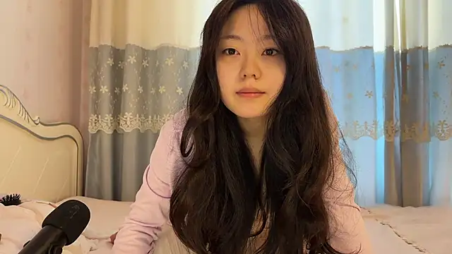 nanaliu6 online show from 11, 11, 2025