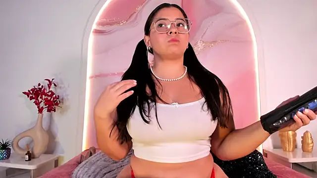 Snapshot of Sofii_Lopezz chatting on 27, 2, 2025 Sofii Lopezz online show from 27, 2, 2025