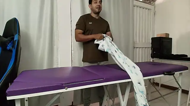 ema abby online show from 4, 4, 2026