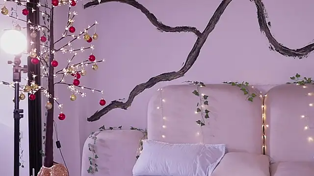 Snapshot of soidai_miiu chatting on 20, 12, 2025 soidai miiu online show from 20, 12, 2025