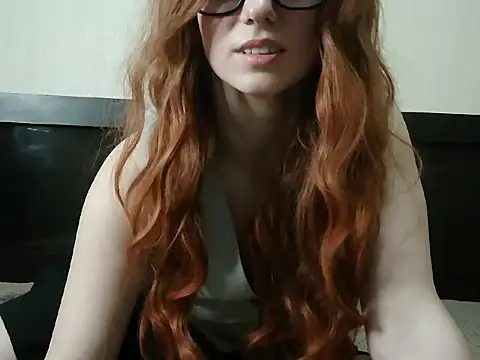  AliceOwen  online show from 3, 2, 2025