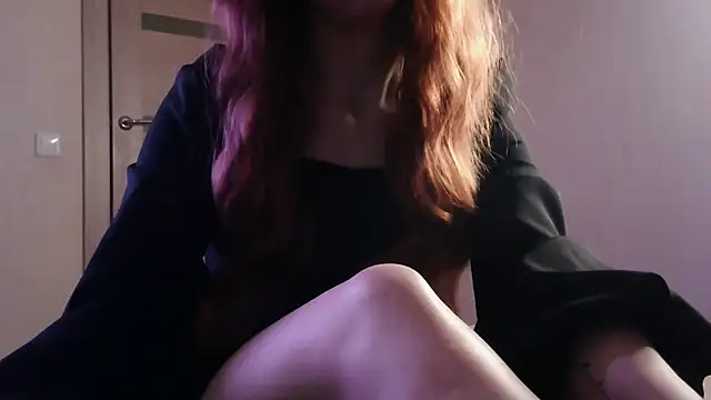  AliceOwen  online show from 6, 3, 2025