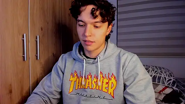 Mastrangelo xxx online show from 20, 12, 2025