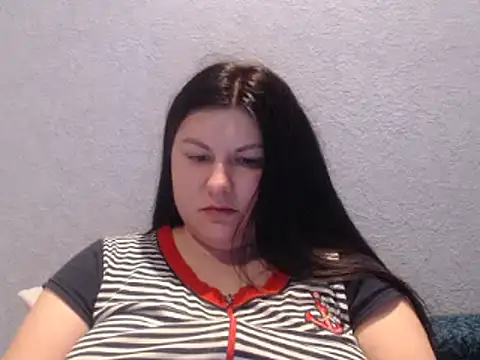 KiraSwee online show from 21, 2, 2025