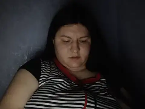 KiraSwee online show from 25, 2, 2025